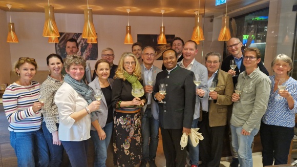 Gruppenfoto bei der Weintaufe