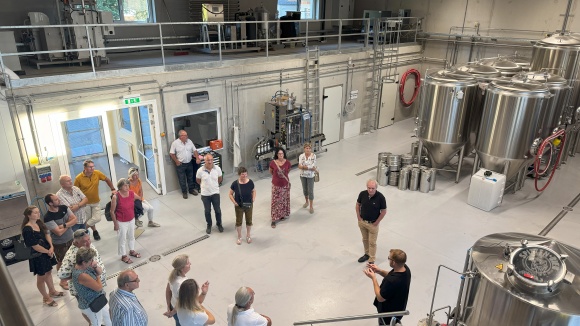 Gruppenfoto der Besucher von oben