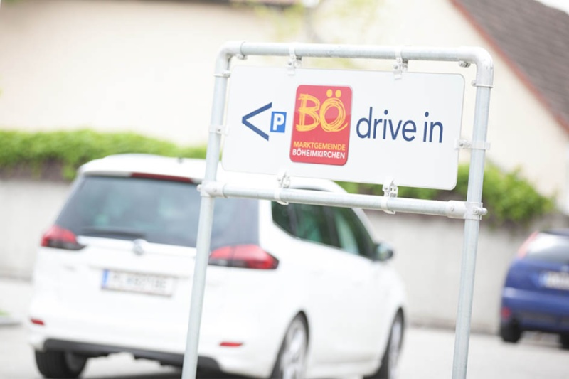 Stra&szlig;enschild mit B&Ouml; Logo