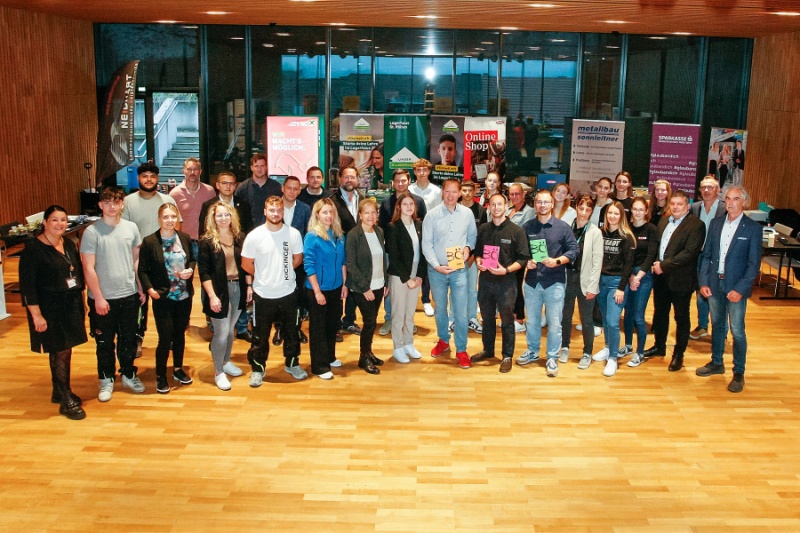 Gruppenfoto der Teilnehmer