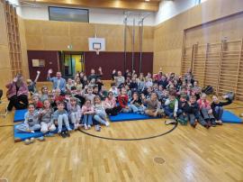 2026.04.15. | Berufsfee Wakany machte in B&ouml;heimkirchen halt-